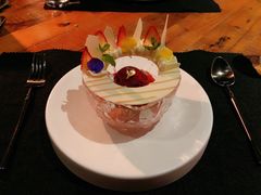 草莓奶冻-AZUL by FUEL蓝色·法式酒馆(琶醍店)