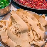 在杭州！吃到了jujuju辣无比的正宗重庆火锅🍲！！