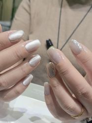 -进巍美甲美睫