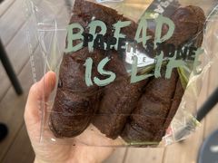 黑白双巧抹茶酱心长笛-PAPER STONE BAKERY(天环店)