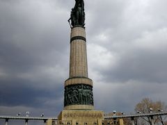 -人民防洪胜利纪念塔