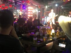 -江湖酒吧
