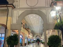 -佛罗伦萨小镇广佛名品奥特莱斯(疏港路店)