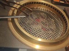 -铭牛烧肉·和牛海鲜自助(高新月牙湖店)