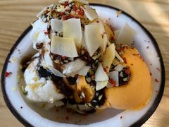 椰子碗冰淇淋-椰子日记(世欧广场店)