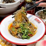 想吃正宗的老北京炸酱面来吃方砖厂就对啦