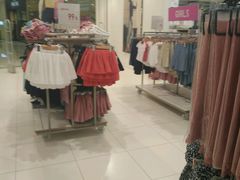 -优衣库(红谷滩万达店)