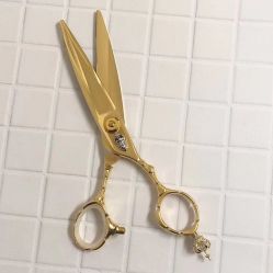 -AYO SALON