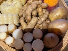 -野山舂·贵州现舂酸汤火锅(鸿通城店)