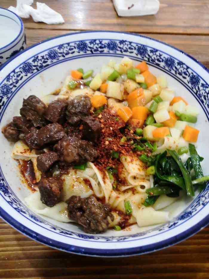 关中老碗面-"来榆林出差,在酒店附近发现的一家很好吃的.