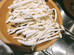 -龍歌自助小火锅(市南金茂湾店)