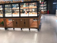 面包甜点陈列柜-格瑞思动物奶油生日蛋糕(圆融店)