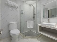 -柏曼酒店(广州长隆旅游度假区汉溪长隆地铁站店)