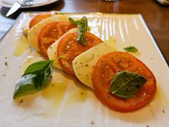 马苏里拉配番茄-FABIO’S费比欧披萨餐厅