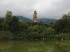 -三塔倒影公园