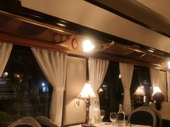 -火车头法国西餐厅