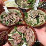 喝一口汤再吃一口菜，真的美滋滋