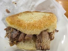 -京东一绝西海子西园烧饼夹肉