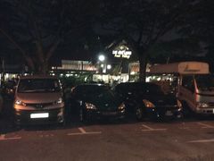 -东海岸人工湖美食村