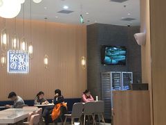 大堂-奈雪的茶(青岛卓悦里INTOWN店)
