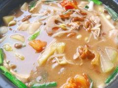 豆米火锅-丹丹妹苗家砂锅酸辣烫