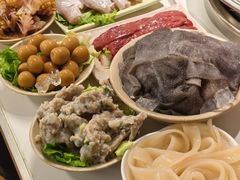 朱氏鲜毛肚-朱氏胖子烂火锅(洪崖洞店)