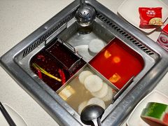 -海底捞火锅鲜切牛肉主题店(长寿路店)