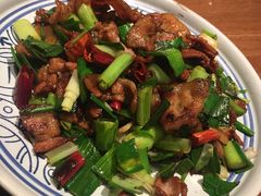 -云海肴·汽锅鸡·云南菜(天山百盛优客店)