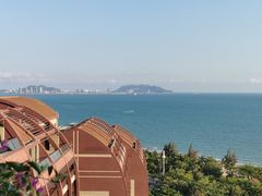 -三亚湾海居铂尔曼度假酒店