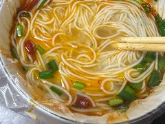 -梁老三麻辣鸡头(汝河小区店)