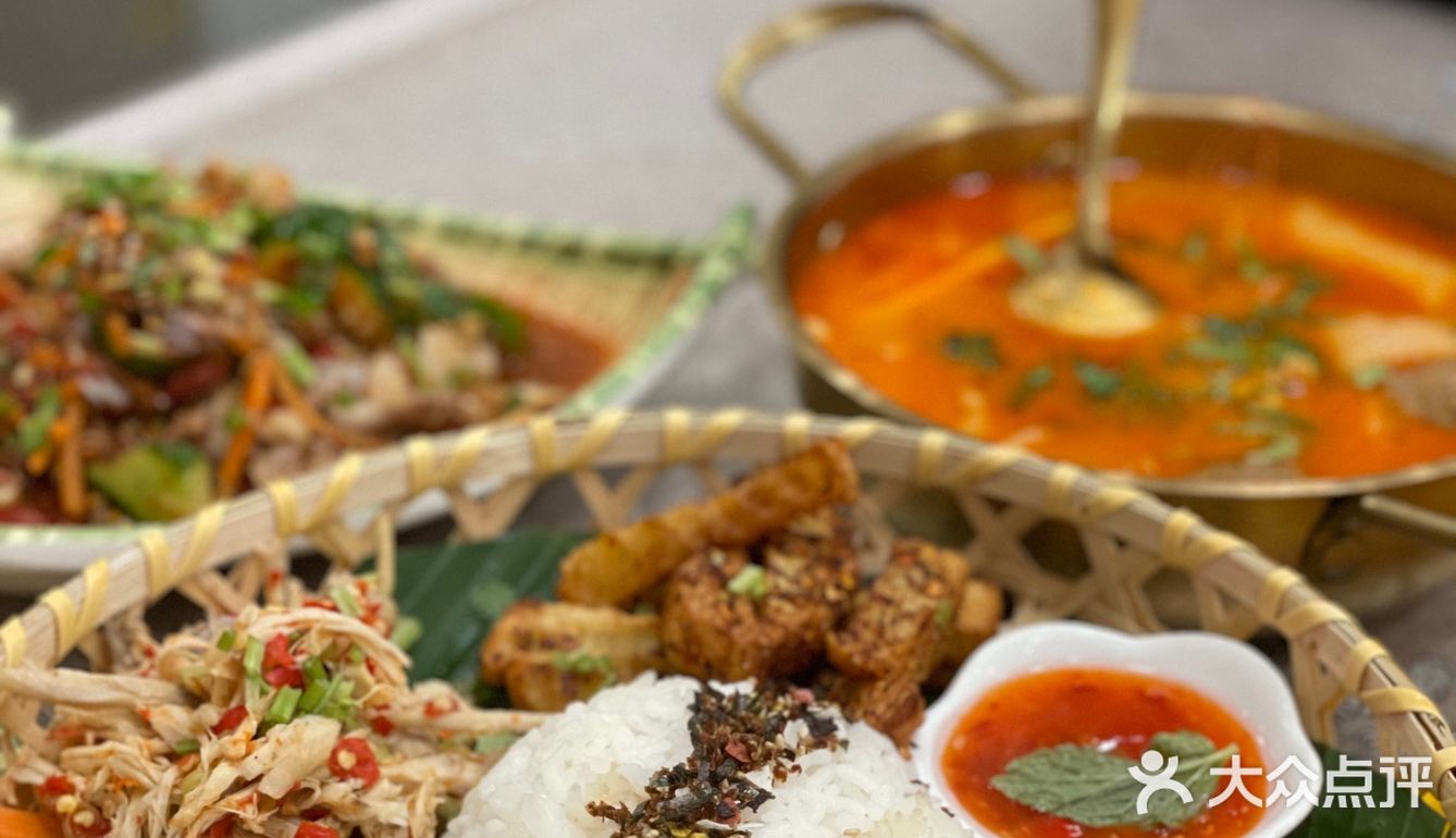 在成都也可以吃饭正宗的傣味咯～