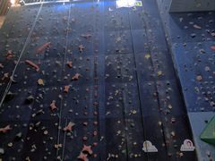 -山之巅攀岩馆(太古城店)