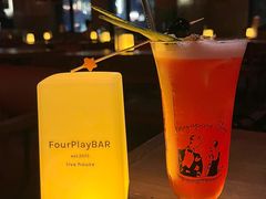 -FOUR PLAY BAR