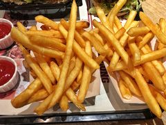 -The Habit Burger Grill 哈比特汉堡(复兴soho店)