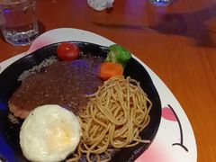 -豪客嘉族·麦尼顿西餐厅(乐福天下店)
