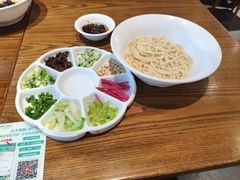 老北京炸酱面-尹三豆汁(前门旗舰店)