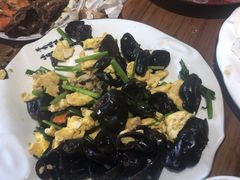 -东来菜馆•手抓海鲜家常菜•海鲜锅贴(鸽子窝店)