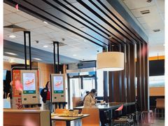 -麦当劳(凯德MALL太阳宫店)