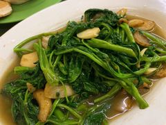 -明记烧鱼美味店