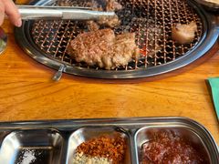 -唯成•韩国炭火烤肉 유성고기