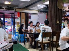 大堂-云南建水鸡脚王烧烤(商贸路店)