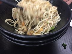 -丽影重庆小面(定西路店)