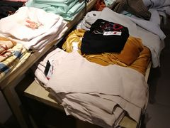 -URBAN REVIVO(北京斯普瑞斯奥特莱斯店)