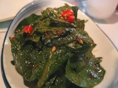 笨菠菜-胡桃里音乐酒馆(东区店)