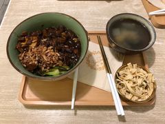 无敌卤肉饭-春风·有糖(崇宁路店)