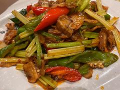 -雪乡阁东北农家菜(颛桥约好休闲街店)