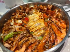 -黄记煌三汁焖锅(新佳丽江汉路店)