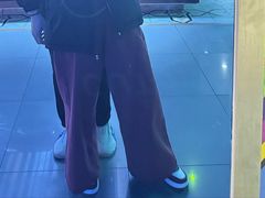 -莱靓奢侈品洗护改衣店(新世界百货崇文店)