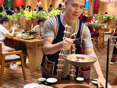 -老滇山寨•云南特色菜•地方菜•民族风情歌舞表演(金碧店)