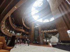 -上海滴水湖皇冠假日酒店